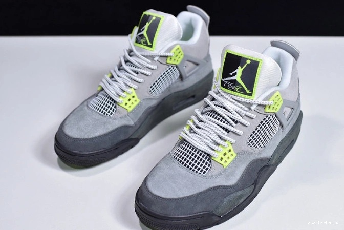 Chep Onekick SE Neon Jordan Air CT5342-007 4 0818